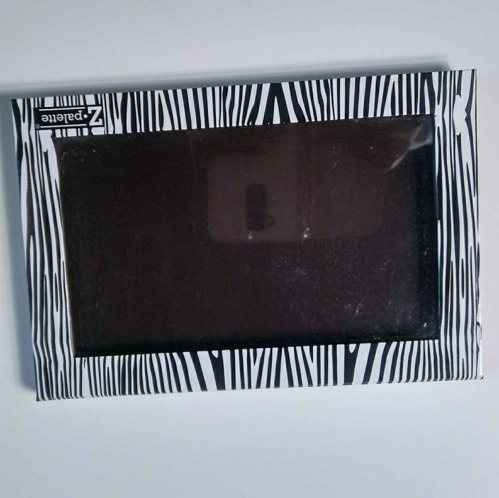 zPalette | Magnetic Makeup Palette